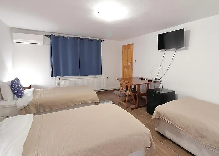 אכסניה Vulture Centre Eastern Rhodopes *